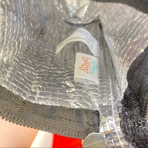 Disney Minnie Mickey Mouse Diaper Bag Gift Set - Picture 7 of 14